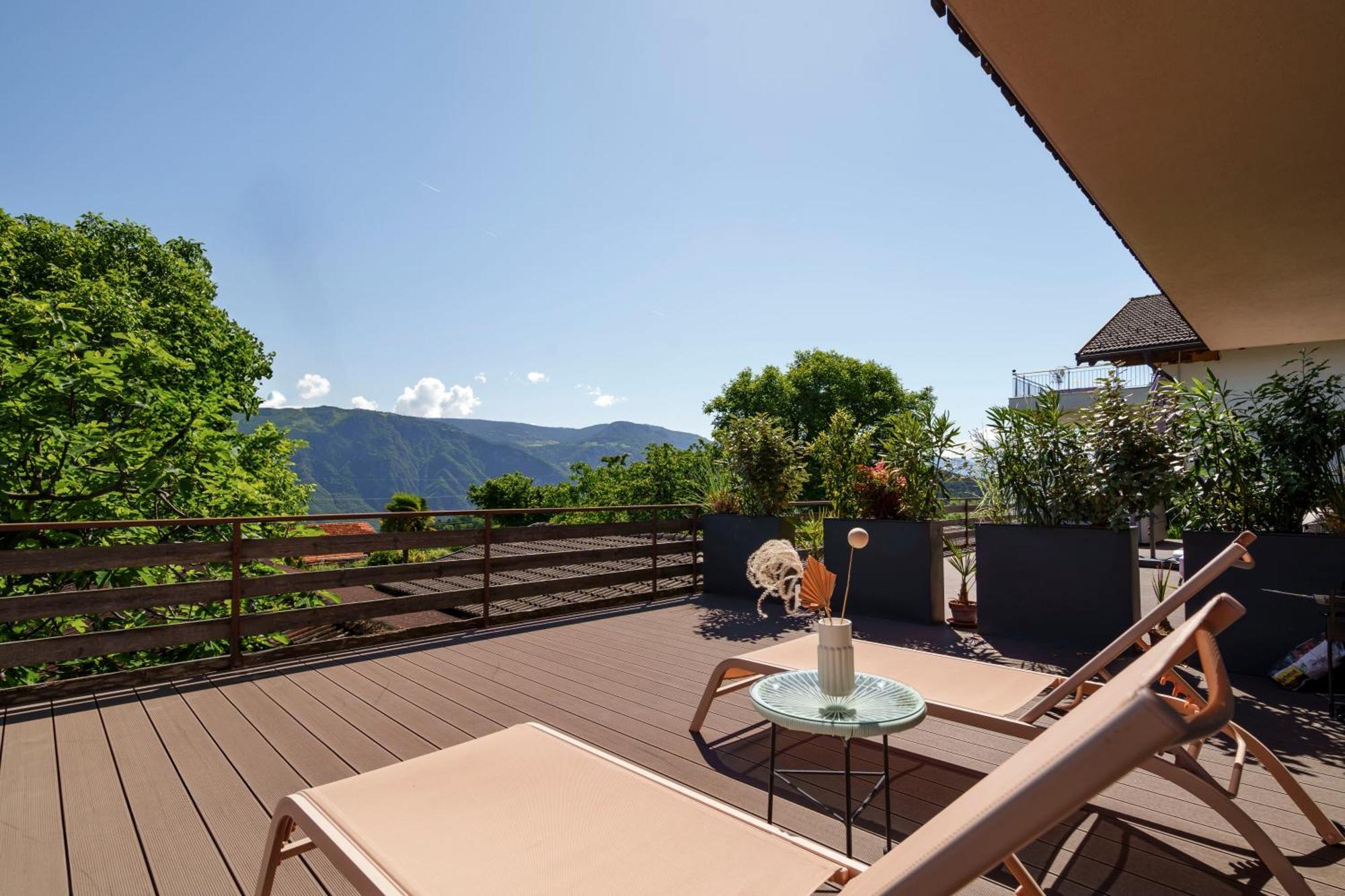 Mountain View Suites Tisens Bagian luar foto