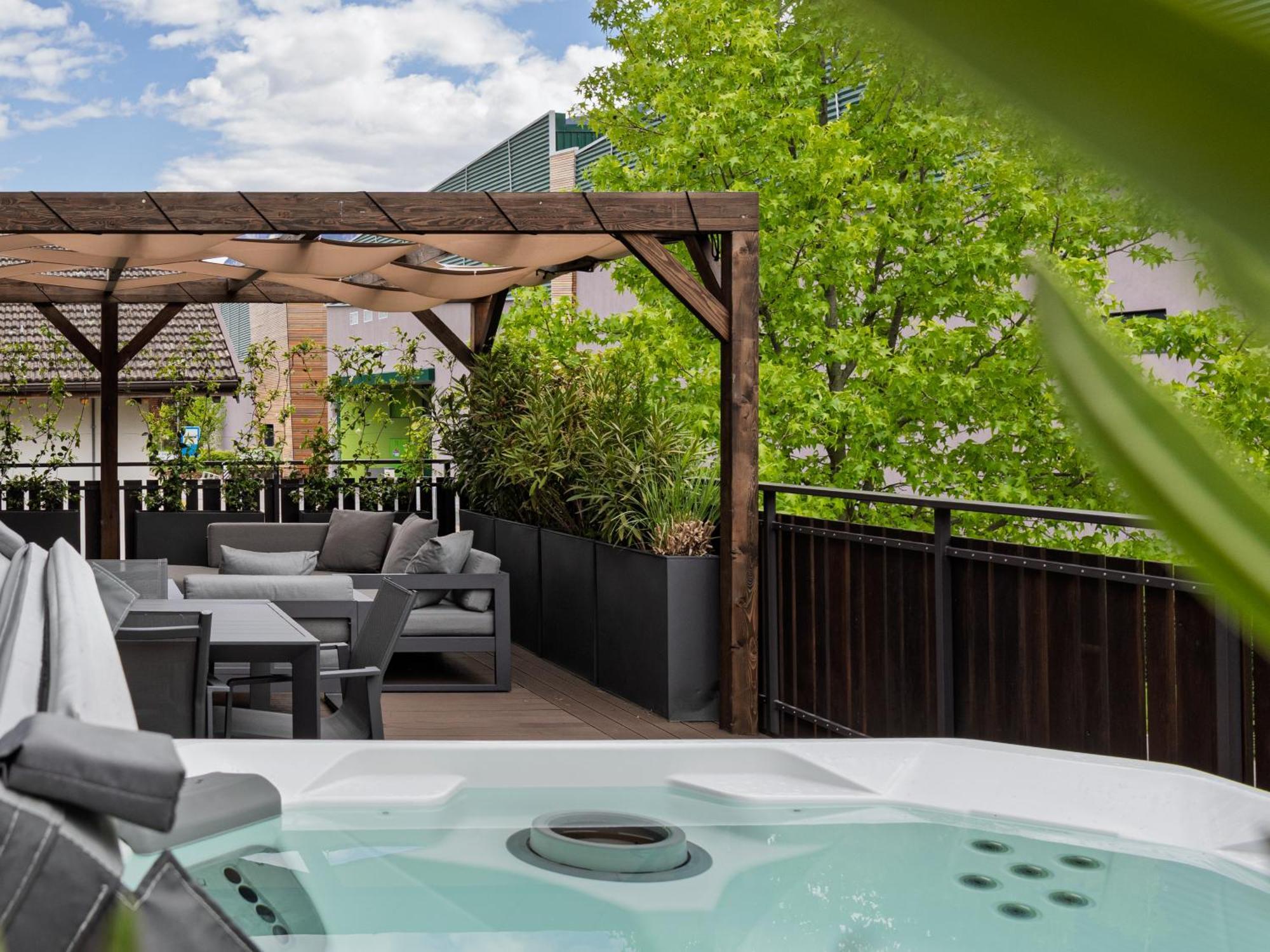 Mountain View Suites Tisens Bagian luar foto
